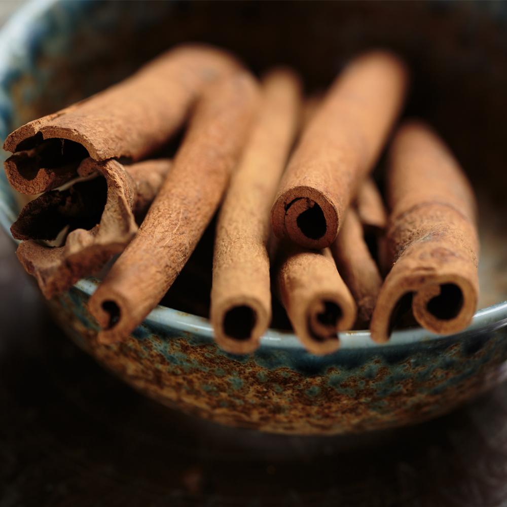 Cinnamon Leaf, cinnamomum zeylanicum, Mirapur™ Essential Oil