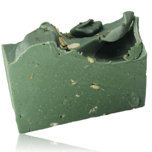Natürliche Peelingseife mit grüner Minze und Eukalyptus