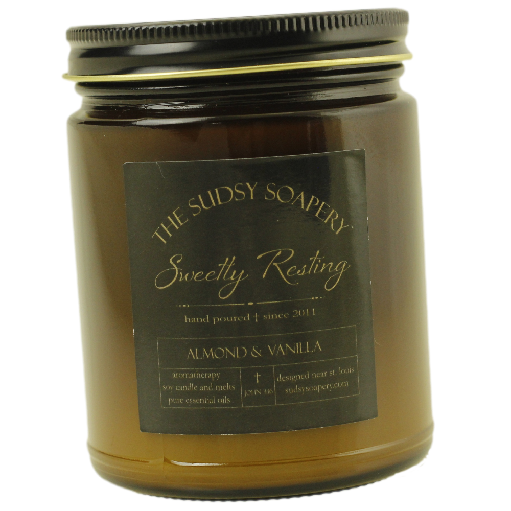 Sweetly Resting Soy Candle Almond and Vanilla 